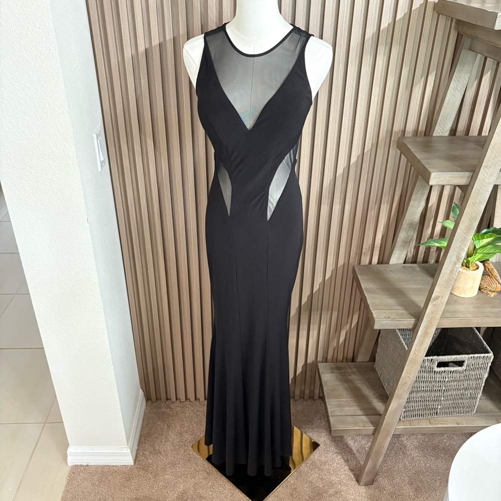 🖤 Betsy & Adam Black Mesh Cutout Gown – Size 4P